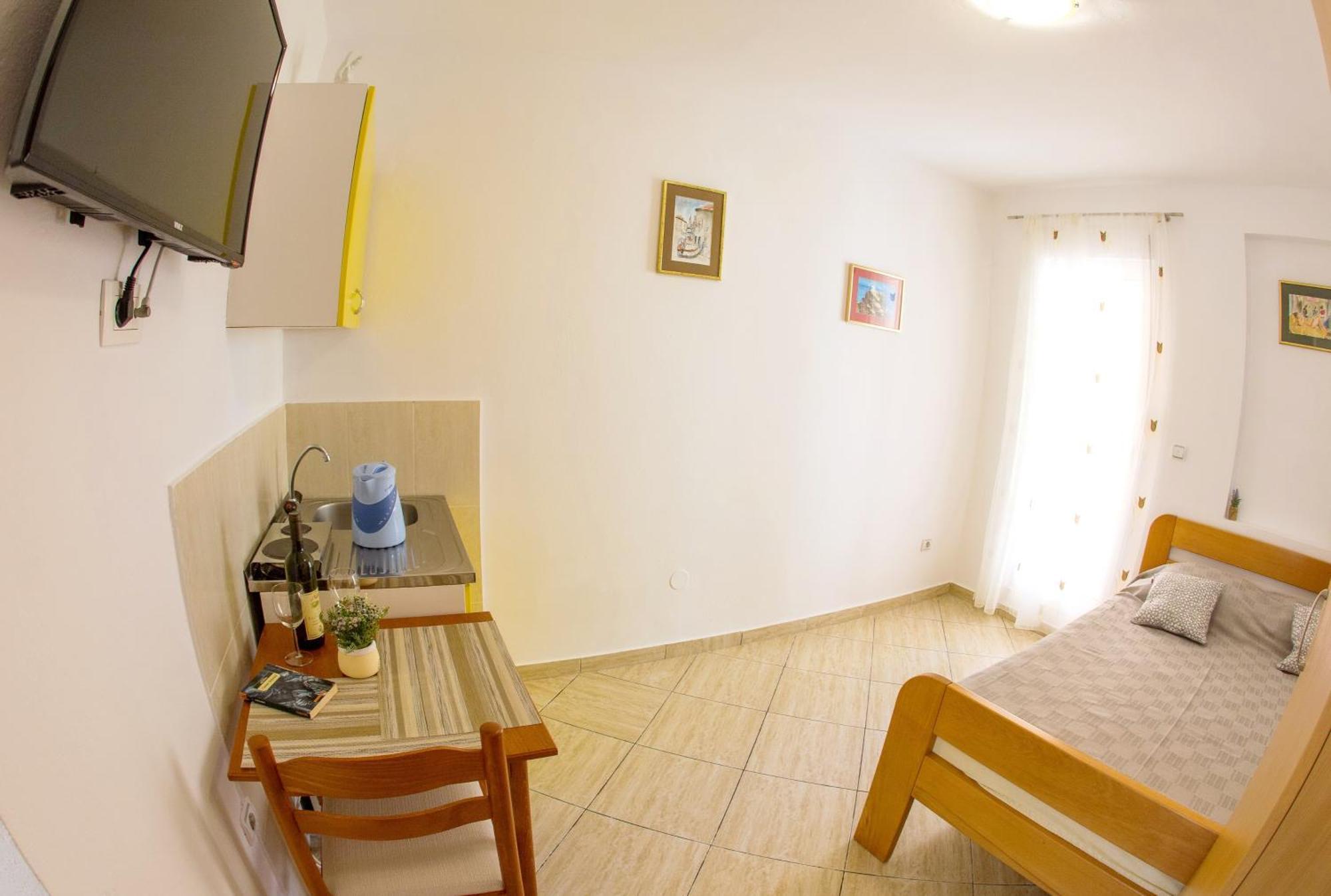 Apartments Angela Budva Exterior photo