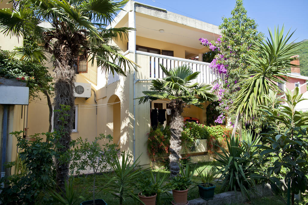 Apartments Angela Budva Exterior photo