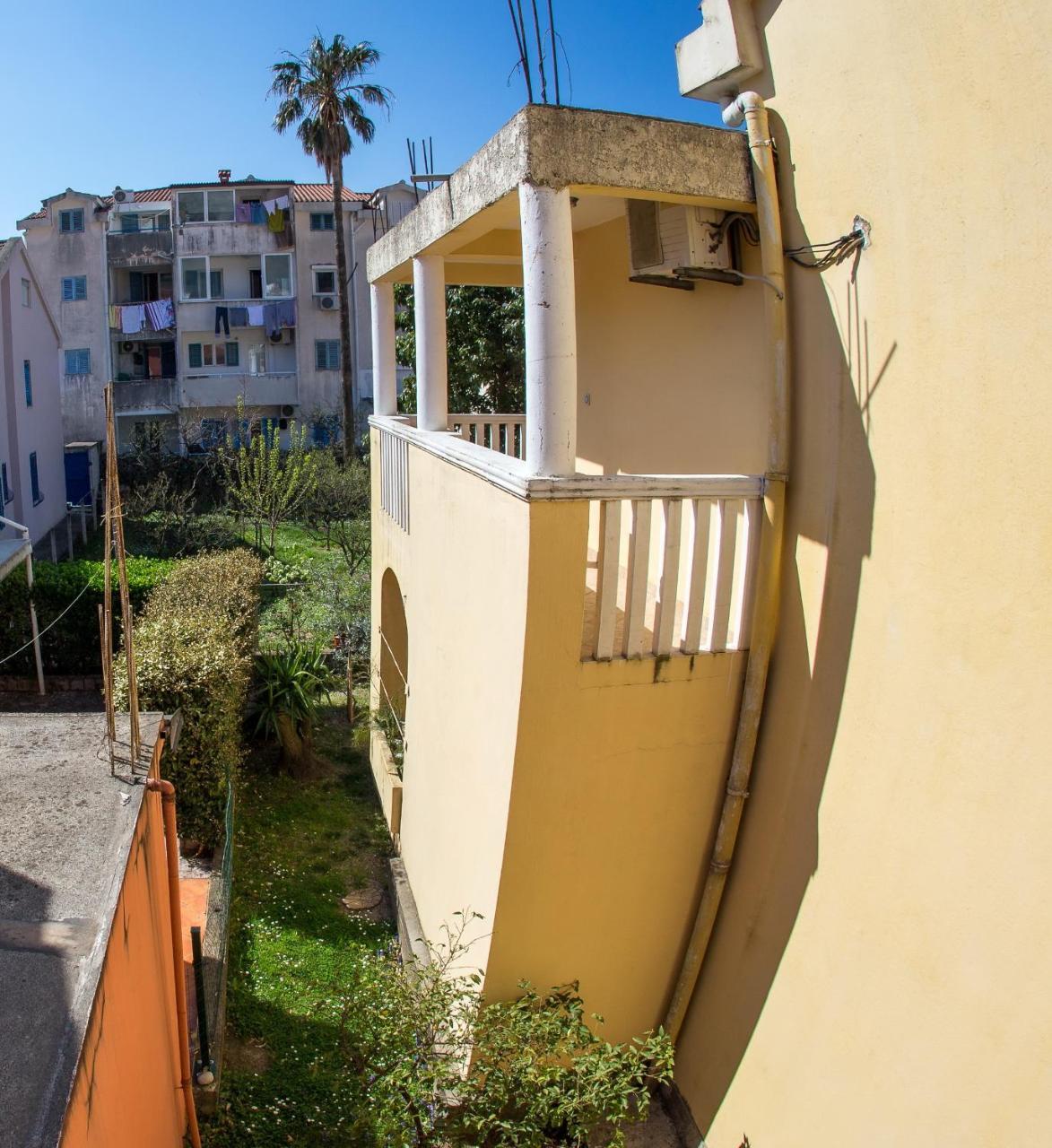 Apartments Angela Budva Exterior photo
