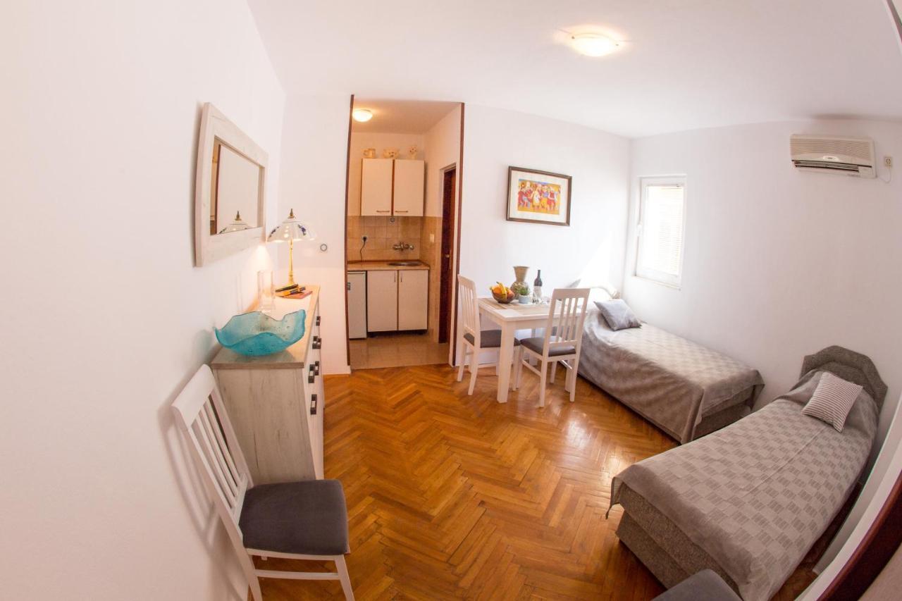 Apartments Angela Budva Exterior photo